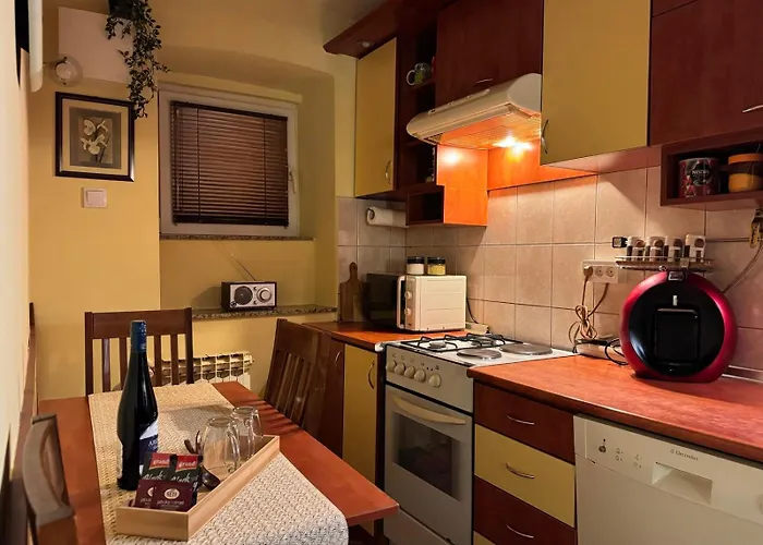 Festina Lente Apartment-Center Of The City!